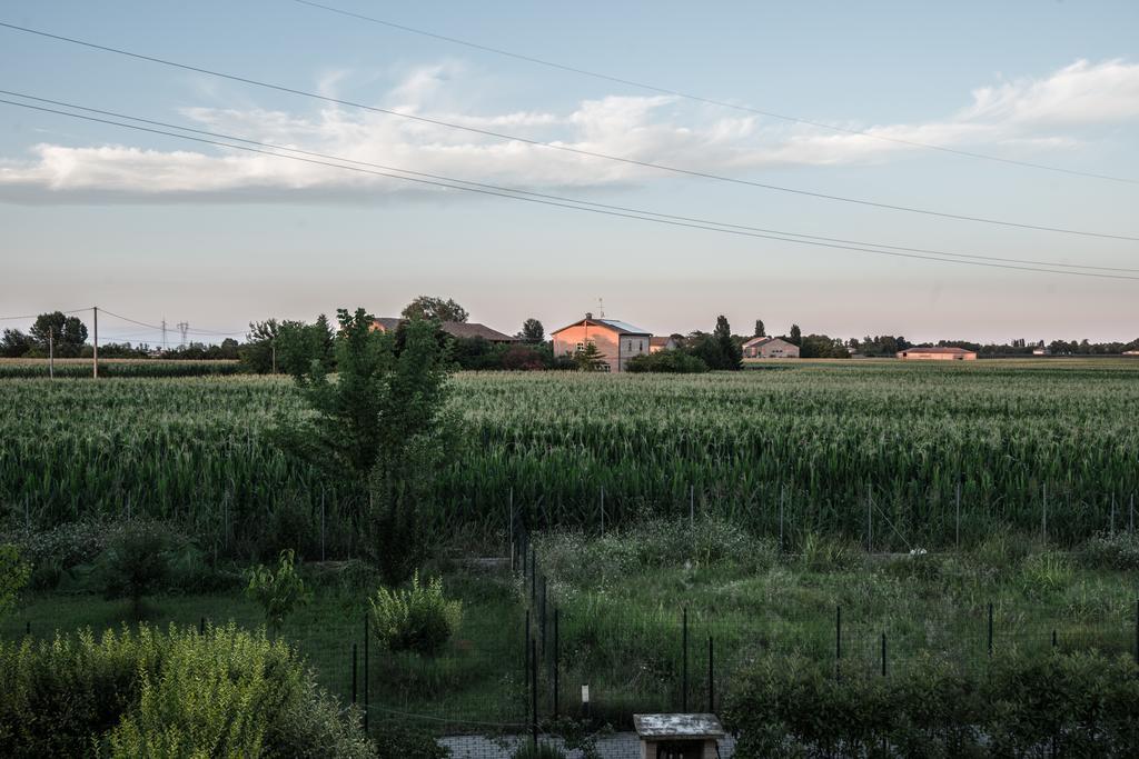 Parco Urbano Apartman Ferrara Szoba fotó