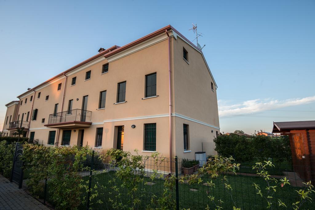 Parco Urbano Apartman Ferrara Szoba fotó